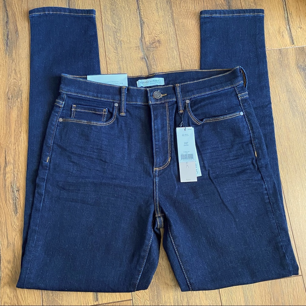 NWT, Banana Republic premium denim high waist skinny jeans, 30P